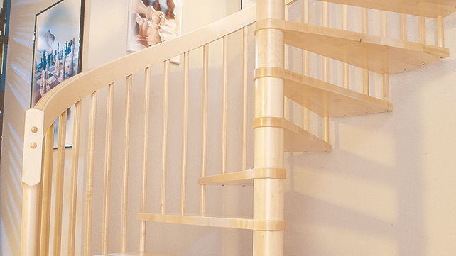 Wendeltreppe mt Holzgelaender