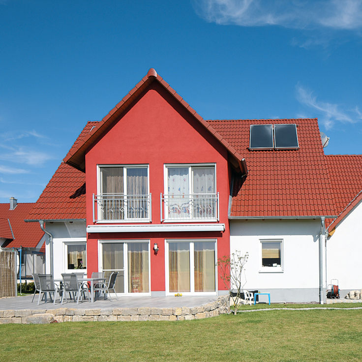 Haus mit roter Dachdeckung