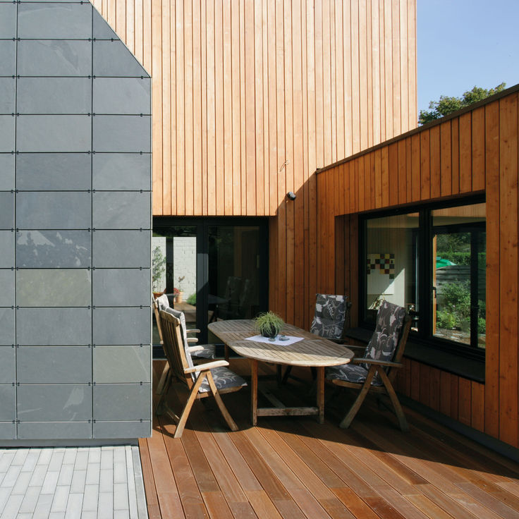 Hausbereich mit Holzfassade